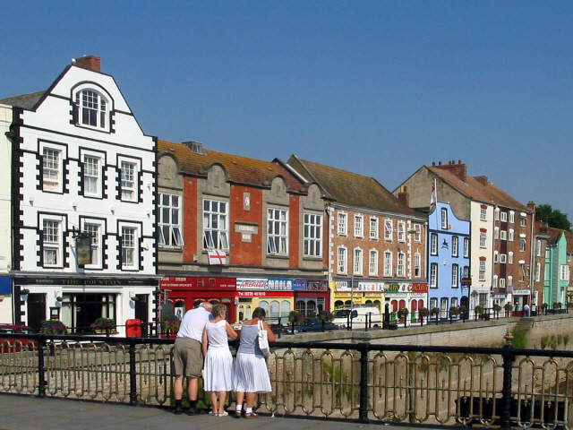 West Quay and the River Parrett, Bridgwater. Charles Chedzoy (b.1825) settled in Bridgwater, the busy Parrett port and brick-and-tile town; his line led to Sam Chedgzoy the Everton footballer. Photo: Ken Grainger / Geograph (CC BY-SA 2.0)